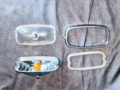 Conjunto de luz de señal de giro de luz de estacionamiento Pontiac GTO 1966 vintage Foto 1 de 4