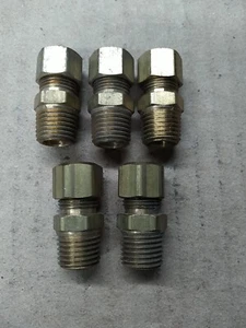 (Lot of 5) 368-05-04 Brass Compression Fitting 5/16" OD Tube to Male 1/4 NPT - Picture 1 of 1