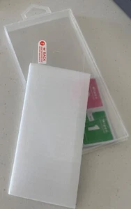 NEW APPLE iPhone 8 FRONT SCREEN PROTECTOR & EUC iPHONE 8 NAVY BACK COVER - Picture 1 of 4