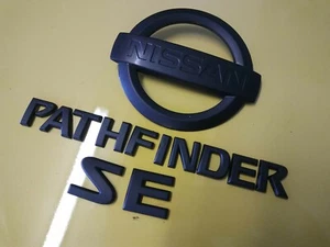 NISSAN PATHFINDER SE BLACK LETTERING EMBLEMS WITH LOGO - Bild 1 von 3