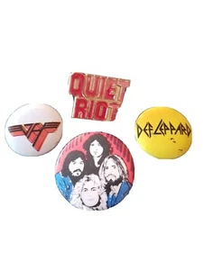 4 pines/botones vintage Quiet Riot, Van Halen, Def Leppard, más rock de los años 80 - Imagen 1 de 2