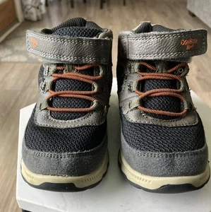 OshKosh B’gosh Niños Pequeños Botas Tenis Negro/Gris Talla 7M Apenas Usadas - Imagen 1 de 6