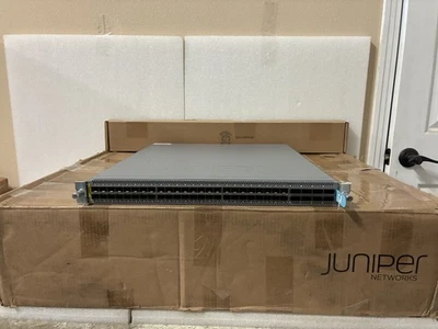 Nuevo conmutador Juniper EX4650-48Y-AFO 48 x 25G y 8 x 100G puertos SFP28 con doble CA PS Foto 1 de 4