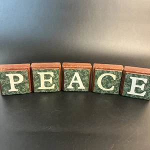 Letrero de decoración de manto de mesa de madera de paz de Navidad bloques de bayas de acebo granja - Imagen 1 de 10