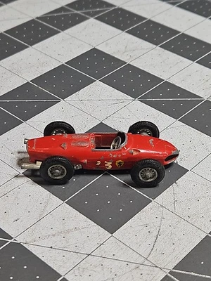 Vintage 1960s Lesney Matchbox No. 73 F1 Ferrari Racing Car Red GUC No Driver - Image 1 of 4