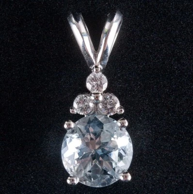 14k White Gold Round Aquamarine Solitaire Pendant W/ Diamond Accents .83ctw .82g - Image 1 of 4