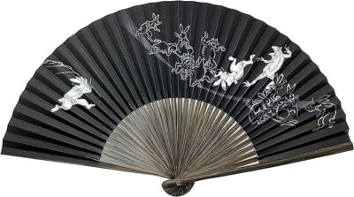 [Hana Kanzashi] Men s Choju-Giga Sensu Paper Fan with Fan Bag, Fan Set, 21.5cm Foto 1 de 4