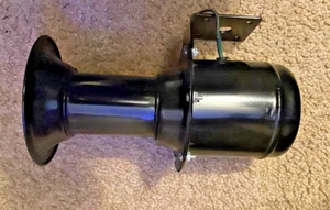 C28 Antique Horn Model A Ford Styled 12-Volt Hutchins Ahooga Ahoogah Ah-ooo-gah - Picture 1 of 3