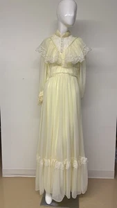 70er Jahre Vintage zartes Brautkleid Montgomery Ward hellgelb XXS-XS mit Schleier - Bild 1 von 21