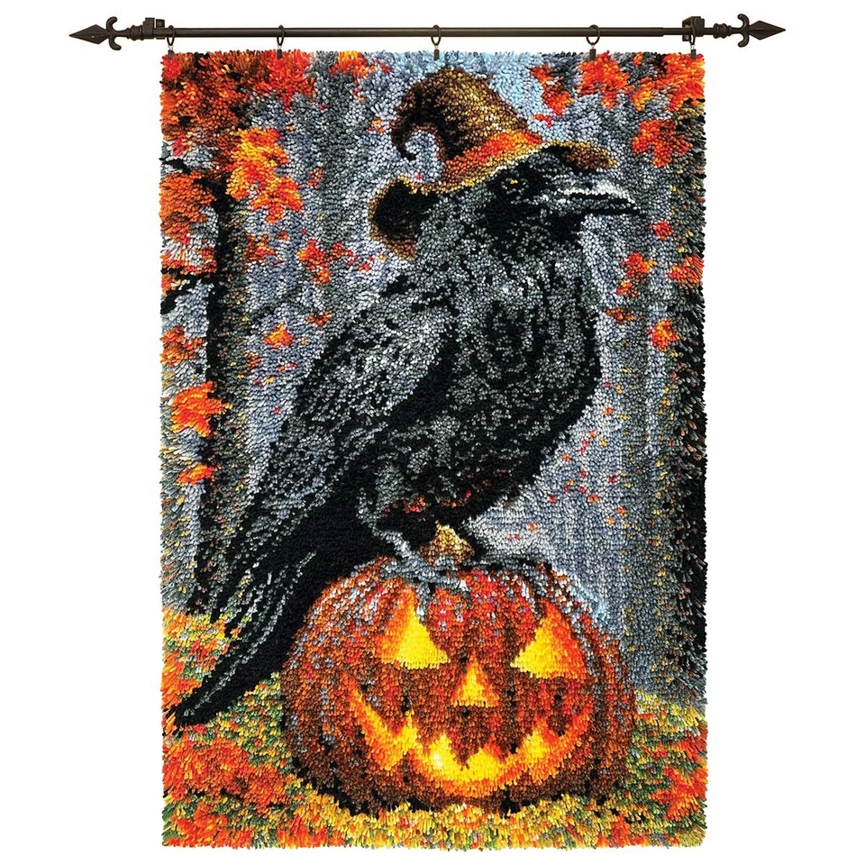 Набор крючков Herrschners® Something Be Raven About и вешалка - Изображение 1 из 1