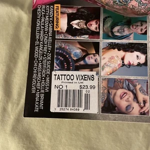 Tattoo Vixens - From the Publishers Of SkinDeep - 1st Edition January 2010 - Picture 1 of 4