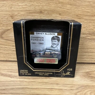 Racing Champions 1993 edición Premier 1/64 Davey Allison Champion Forever Foto 1 de 4