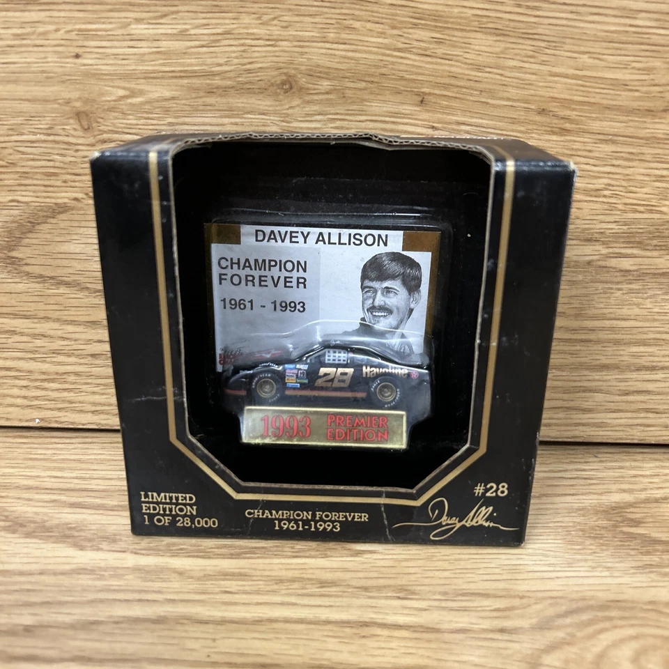 Racing Champions 1993 edición Premier 1/64 Davey Allison Champion Forever Foto 1 de 4