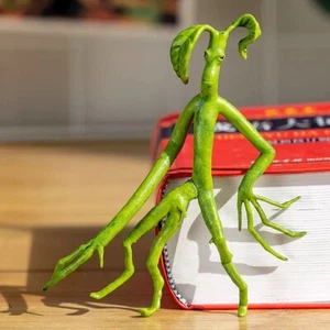 Bowtruckle Green Doll Desktop Decoration Statue Figurine Model Collectible - Picture 1 of 6