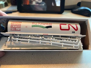 Intermountain Kit HO 40202-18 Cylindrical Grain Car 4-Bay CN Enviroment Mode OB - Picture 1 of 10