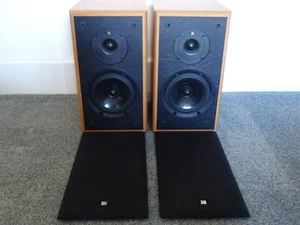 Altavoces KEF Cresta 2 Cherry LF/HF bi-cableado con parrillas ver video de demostración - Imagen 1 de 13