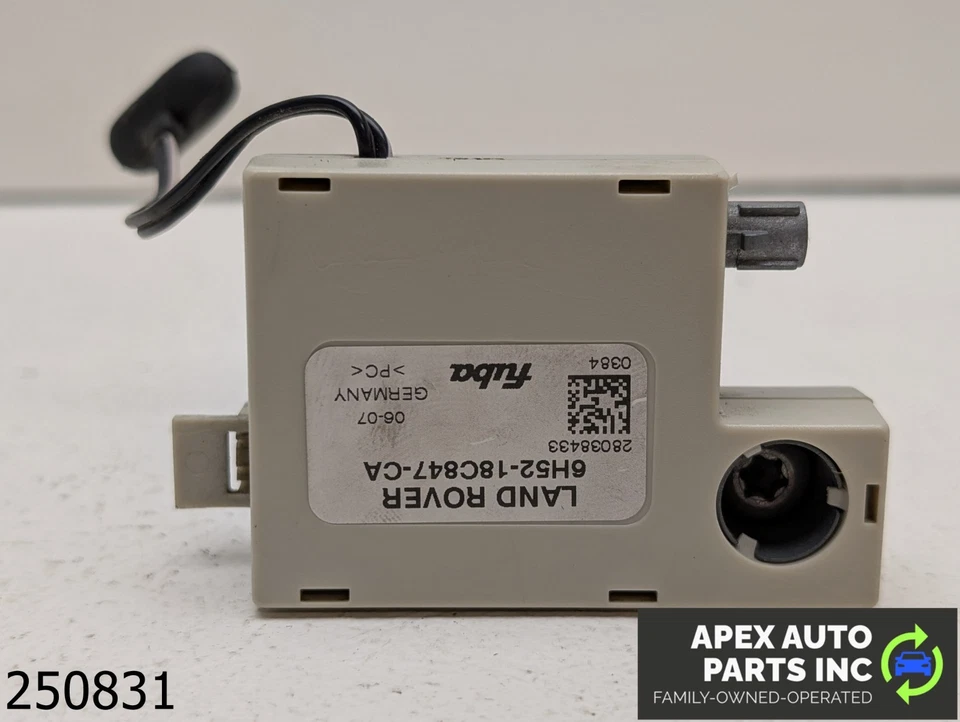 Amplificador de señal de antena receptor de radio OEM 2008-2012 Land Rover LR2 3,2 L Foto 1 de 4