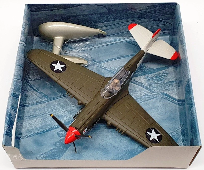New Ray 1/72 Scale Model Aircraft 20203 - Curtiss P-40 Warhawk - Image 1 of 4