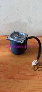 Motor regulador de velocidad OM USM425-402W2 1 PIEZA en buenas condiciones - Imagen 1 de 3