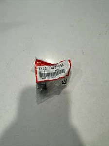 Nuevo juego de cepillos terminales genuino Honda 31201-HA0-004 1985-87 ATC250 TRX250 OEM - Imagen 1 de 3