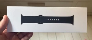 Apple Watch 42MM Black Sport Band S/M *BRAND NEW* - Zdjęcie 1 z 3