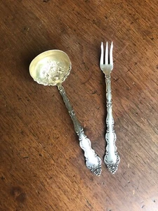 Antiguo de colección Holmes & Edwards elegante cucharón crema y tenedor de pepinillo - Imagen 1 de 8