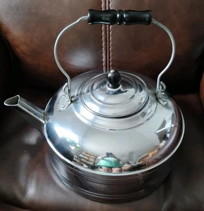 Frühe versilberte Teekanne Wasserkocher Majestic 1 Gal Teekanne Holzgriff Schwanenhals  - Bild 1 von 15