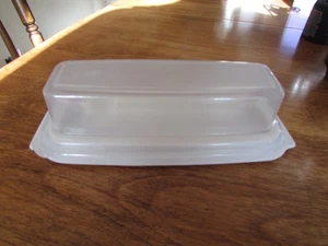 Vintage Rubbermaid Butter Dish Keeper & Cover Almond Color Base - Picture 1 of 4