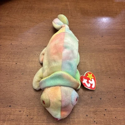 Ty Beanie Baby 9 inch Rainbow The Iguana Chameleon Toy - Image 1 of 4