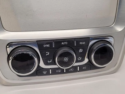 13-17 GMC ACADIA Front Temperature Control VIN J 11th Digit Limited 23251327 - Image 1 of 4