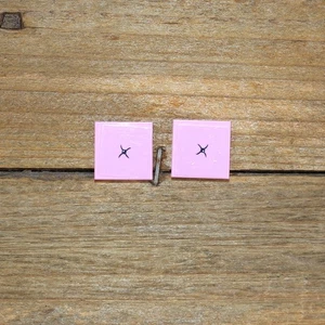 LEGO 3068 Tile Bright Pink Decorated Sticker Cushion Button Friends Set 41314 x2 - Picture 1 of 2