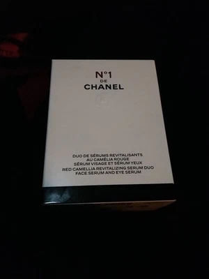 CHANEL N°1 De Chanel Красная Камелия Эксперт Оживляющая Сыворотка Дуэт ~ Лицо и Глаза - Изображение 1 из 4