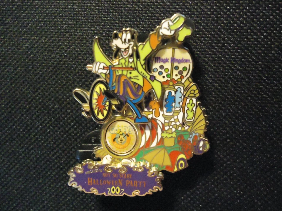 DISNEY WDW МИККИ НЕ ТАК СТРАШНО ХЭЛЛОУИН ВЕЧЕРИНКИ 2007 ГЛУПЫЙ КОНФЕТЫ CO ЗНАЧОК LE 2000 - Изображение 1 из 1