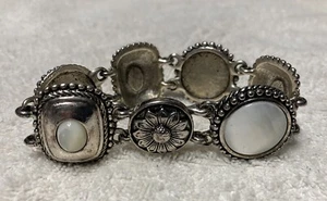 ❤️Premier Designs Silver Tone White Mother Of Pearl Bracelet W/Magnetic clasp - Picture 1 of 12
