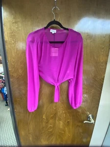 Women NWT "Superdown" fuchsia, sheer, ties in front,cropped top. Size Med - Picture 1 of 3