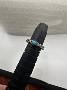 Vintage Sterling Silver Blue Turquoise Child’s Ring Size 1.75 - 1.2+g- B15-1 - Picture 1 of 16