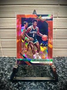 2018-19 Panini Prizm OSCAR ROBERTSON Red Ice #125 MILWAUKEE BUCKS