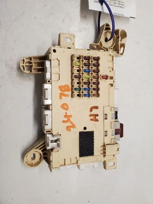 Lexus LS430, Left Fuse Box Junction Module, 2004-2006, 82730-50120 - Image 1 of 4