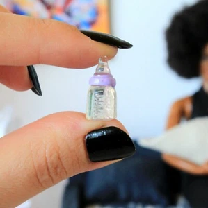 Biberón en miniatura, casa de muñecas alimentación madre bebé leche pezón 1:6 muñecas guardería juego - Imagen 1 de 36
