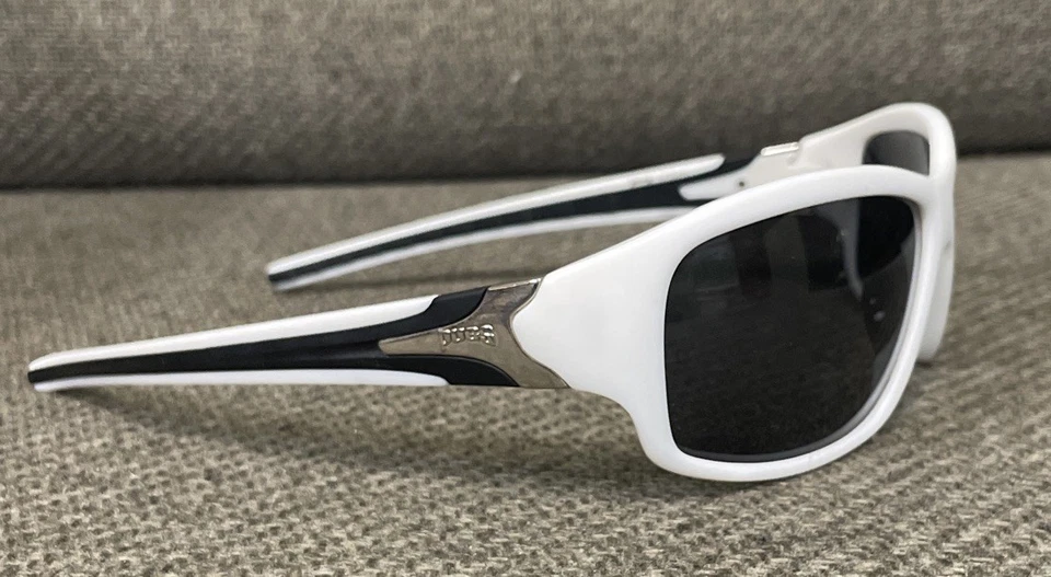 Gafas de sol Pugs Life Style A4 lentes grises, marco blanco Foto 1 de 4