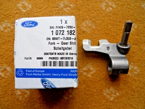 FORD ESCORT FIESTA FOCUS TRANSIT 5TH SPEED SELECTOR FORK PART NUMBER 1072182 - Picture 1 of 4