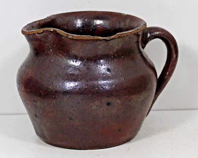 ANTIGUA CERÁMICA SUREÑA PRIMITIVA PEQUEÑA CREMA - BROWNS POTTERY ARDEN, N.C. Foto 1 de 4