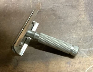 Vintage German Razor - Picture 1 of 8