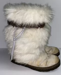 BEARPAW White Exotic Calf Sheep Skin Goat Fur Feathers Boots Womens Size 10 Kola - Picture 1 of 10