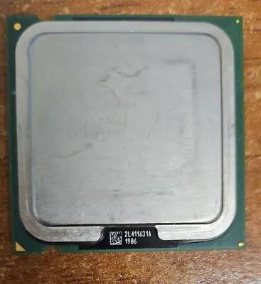 Intel Pentium 4 HT Proc 540 3,2 GHz, 1 MB di cache, 800MHz FSB 775 SL7J7 - Immagine 1 di 2