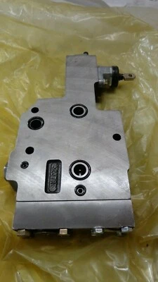 CATERPILLAR 9N-4075 Housing ,Military 7155 Transmission NSN 2520-01-091-0924 - Image 1 of 4