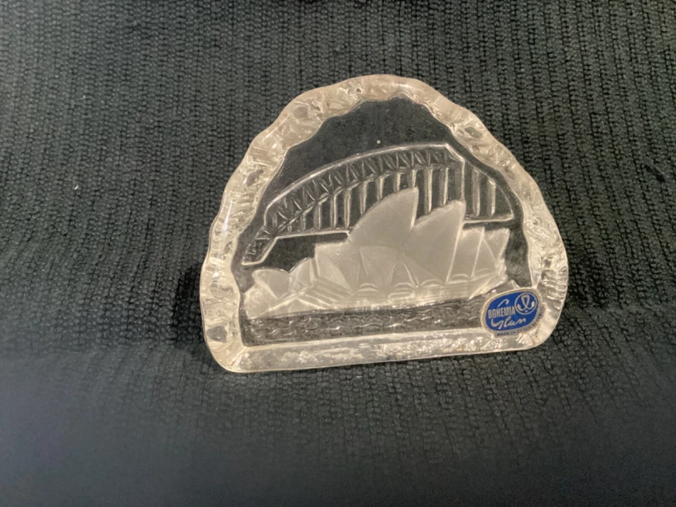 Holograma de cristal de bohemia pesado vintage, Ópera de Sydney, 10 cm x 8 cm Foto 1 de 1