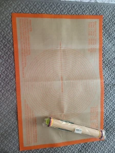 Silikon Gebäck Matte und JUDEES verstellbar Nudelholz 2-10 mm Matte ist 24 x 36 - Bild 1 von 9