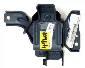 Lincoln Town Car & Ford Crown Victoria 1998-2002 RH Engine/Motor Mount OE Ford - Picture 1 of 3