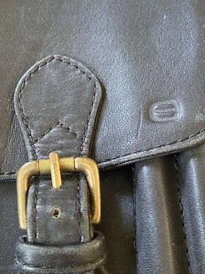 Bolsa carteiro vintage Ellington couro preto tiracolo 9x6 latão fecho fivela - Imagem 1 de 4